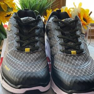 Propet Black and Gray sneakers men size 10 3x new with tags and box